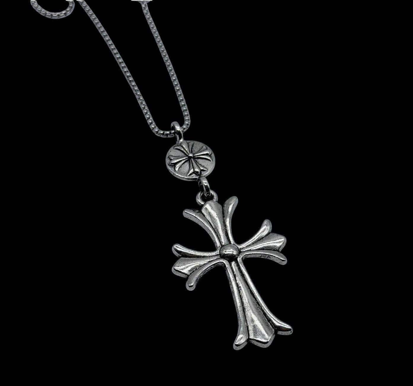 Rosette Cross Necklace - Twel2Three