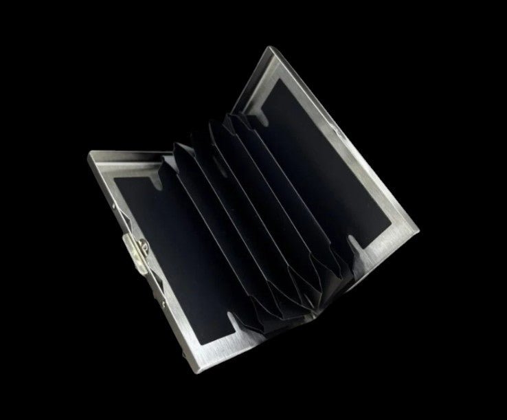 Vintage Gothic Metal Card Holder Wallet – Cross Edition - Twel2Three
